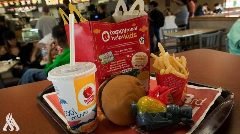 ماكدونالدز تبدأ تدريجيا استبدال ألعاب الأطفال البلاستيكية