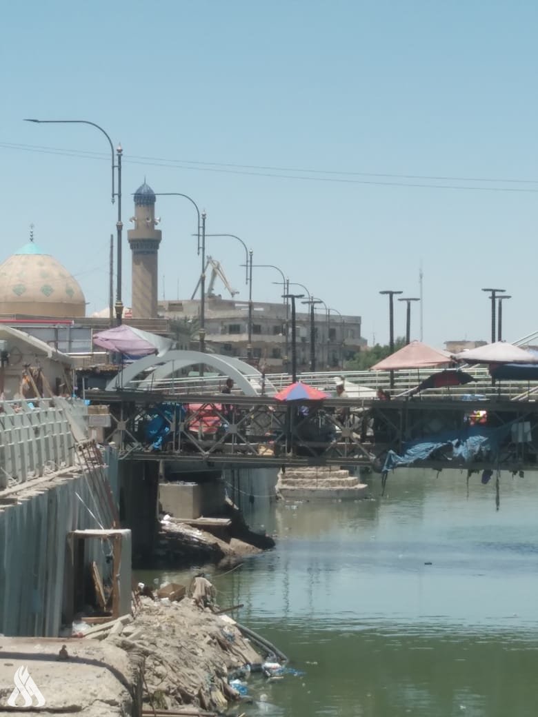 التلوث البيئي يهدد نهر العشار أيقونة البصرة السياحية