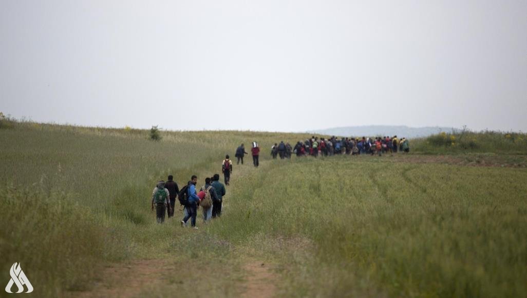 اليونان: 25 ألف مهاجر حاولوا عبور حدودنا مع تركيا في آب