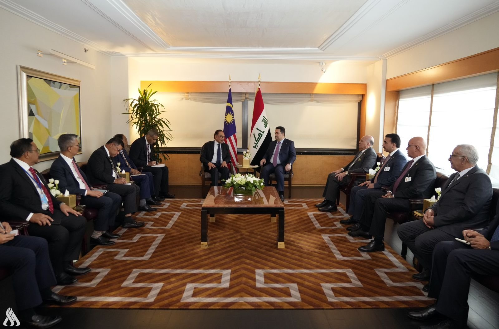 رئيس الوزراء يتلقى دعوة لزيارة ماليزيا لتوطيد العلاقات الثنائية بين البلدين