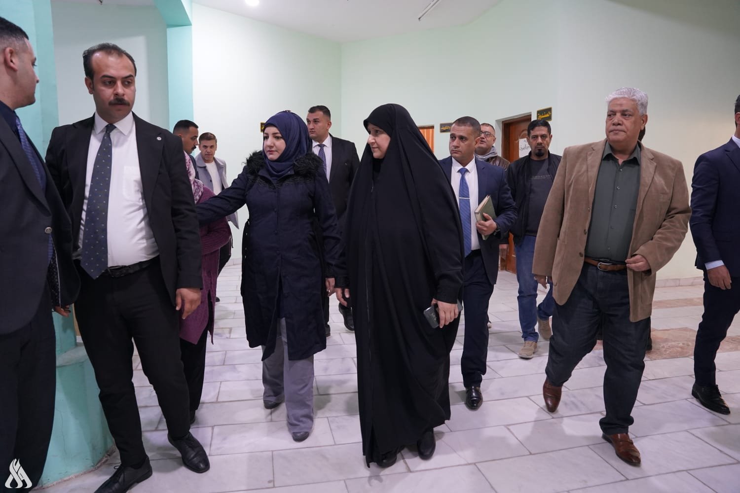 وزيرة الاتصالات تجري زيارة مفاجئة إلى محافظة المثنى