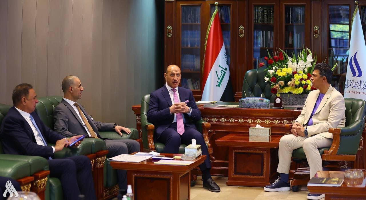 رئيسا شبكة الإعلام العراقي واتحاد الكرة يبحثان التعاون بنقل الأحداث الرياضيّة