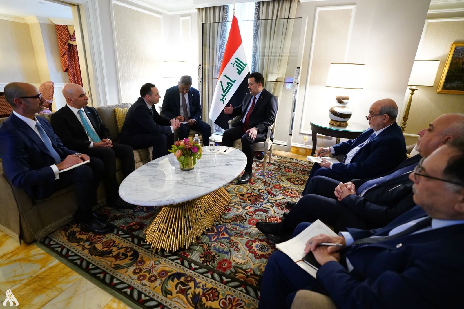 رئيس الوزراء يدعو شركة جي إي فيرنوفا إلى فتح ورش صيانة للتوربينات التوليدية داخل العراق