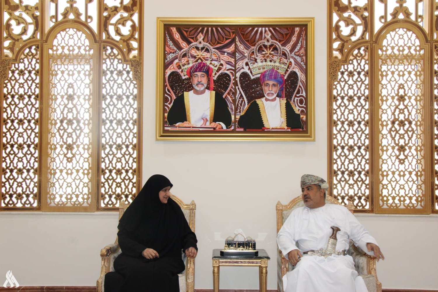 وزيرة الاتصالات تبحث بسلطنة عمان إمرار السعات عبر العراق عن طريق دول الخليج
