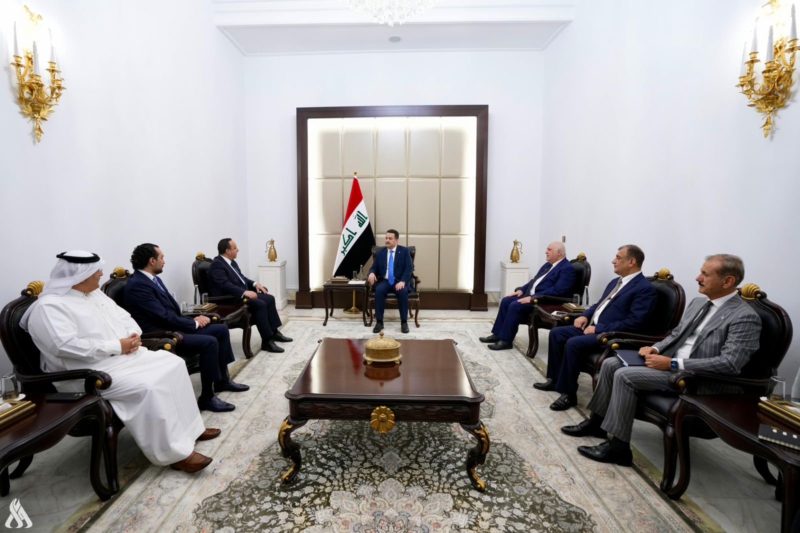 رئيس الوزراء يستقبل وفد اتحاد المصارف العربية