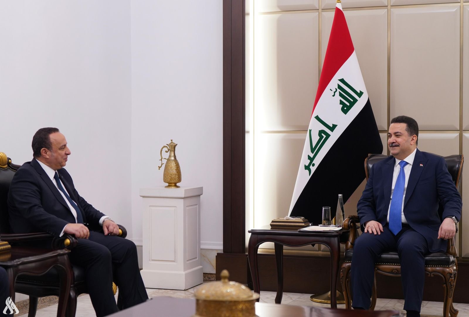 رئيس الوزراء: المصارف العراقية تسير في تعاملات التحويلات المالية على الطريق الصحيح