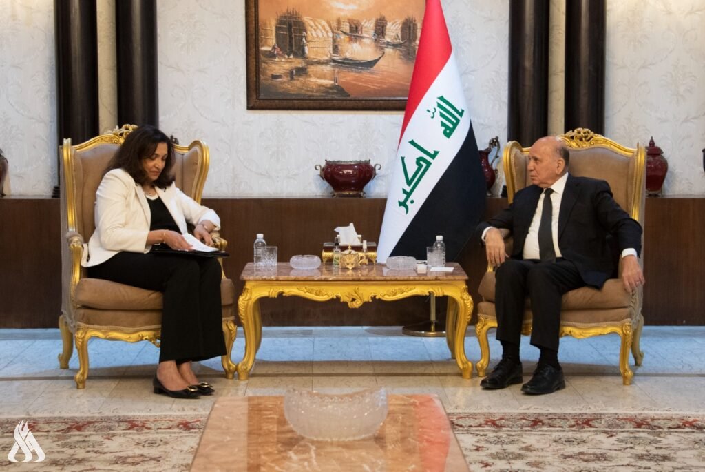 وزير الخارجية: العراق قطع شوطاً كبيراً في مجال البناء الديمقراطي لمؤسساته