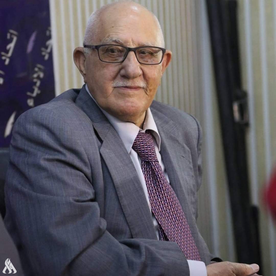وفاة الأديب والكاتب باسم عبد الحميد حمودي