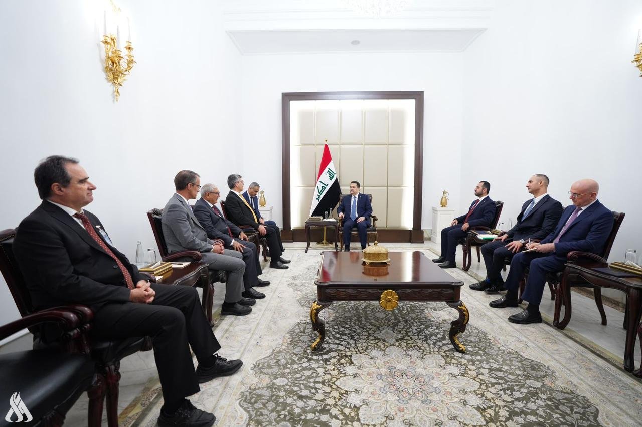 رئيس الوزراء يعلن قرب تشكيل مديرية تُعنى بشؤون الجالية العراقية في العالم
