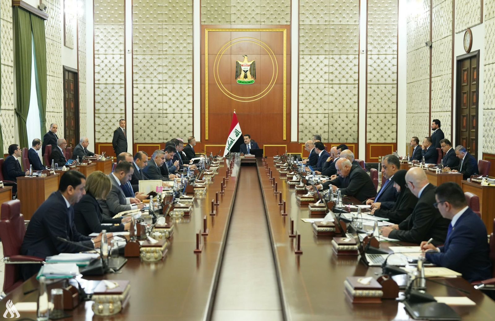 رئيس الوزراء يوجه بعقد جلسة استثنائية لمجلس الوزراء الأحد لمناقشة جداول الموازنة